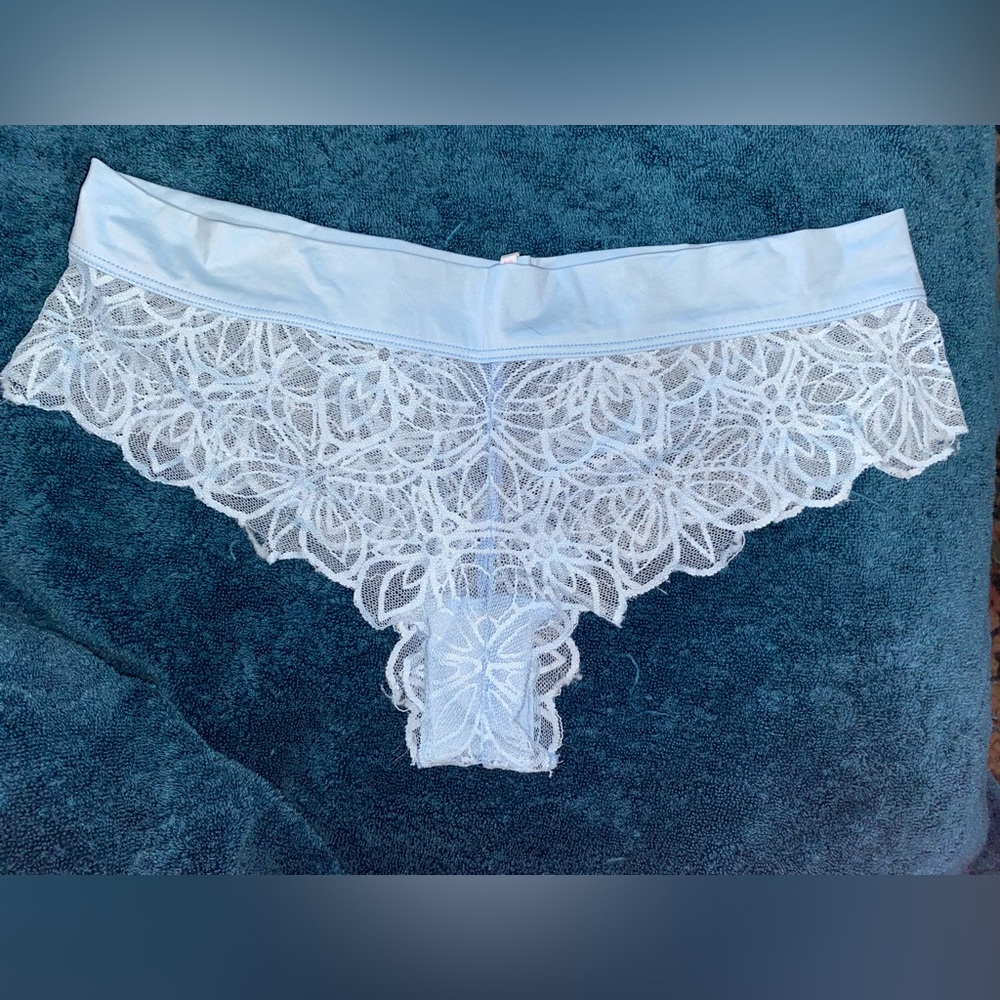 Victoria's Secret White Lace Panties with Scalloped Edges
